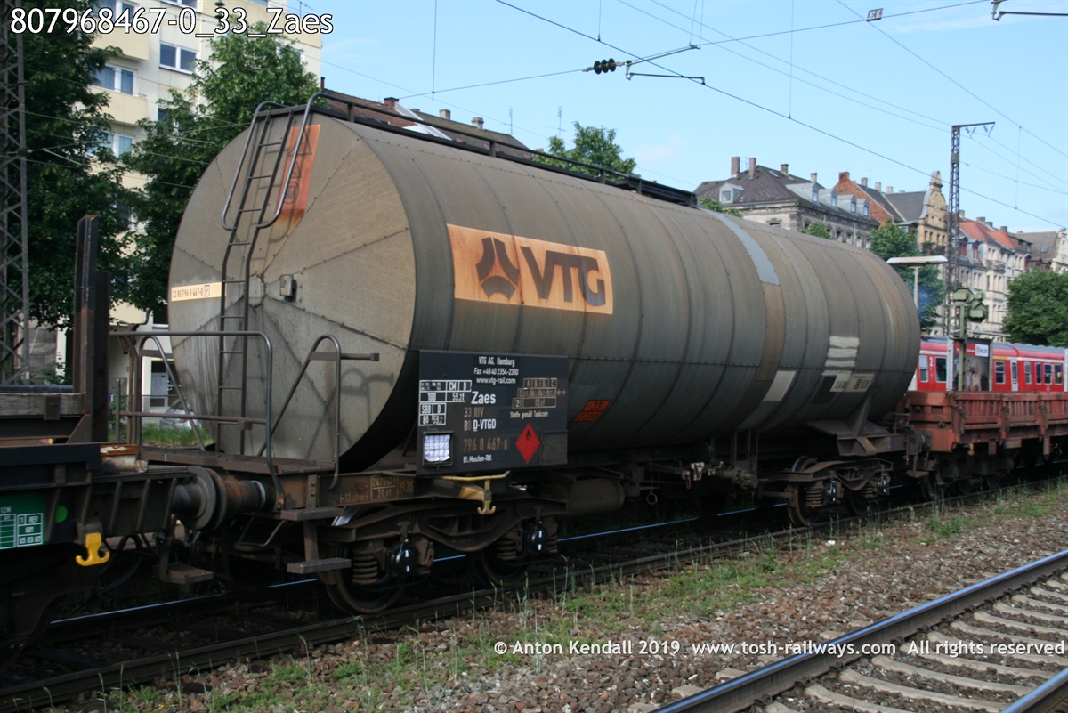 807968467-0_33_Zaes.jpg
